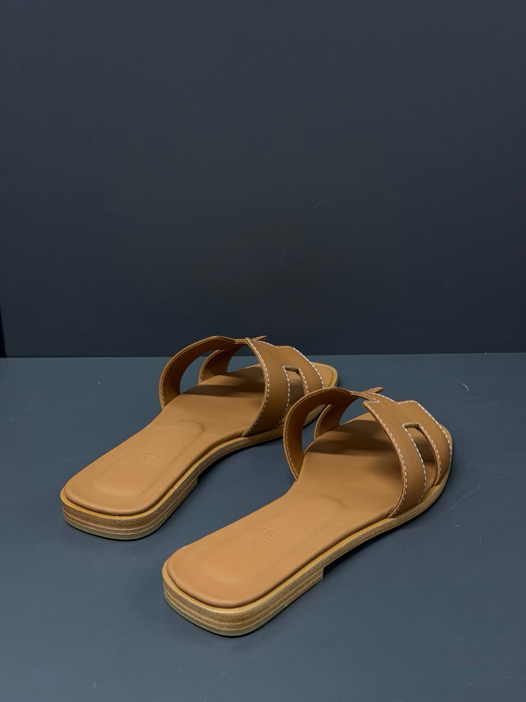 Hermes Orange Slippers %100 Leather/ Full Box(premium)