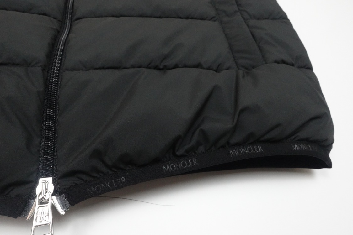  Moncler Şişme Yelek