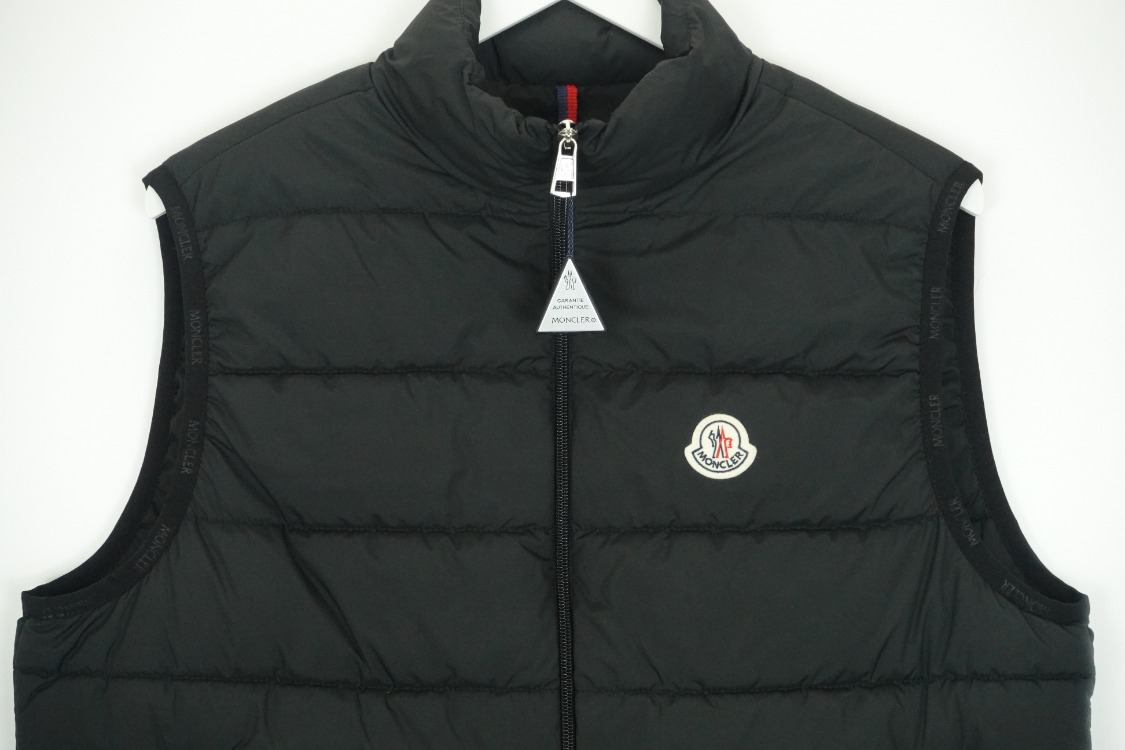  Moncler Şişme Yelek