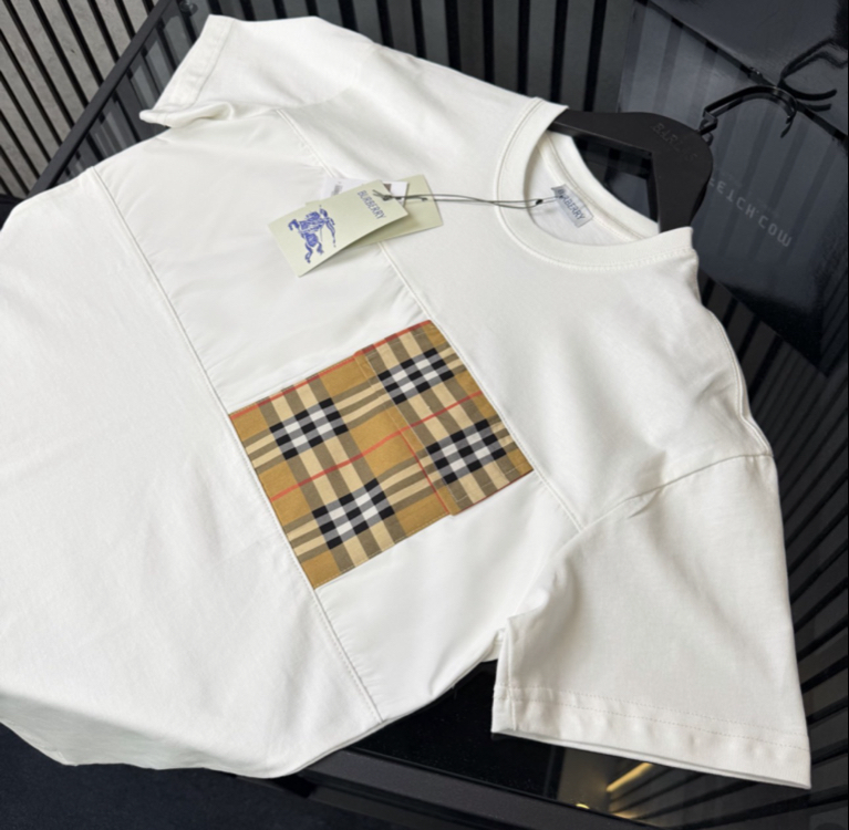 BURBERRY PARAŞÜT VE CEP DETAY PREMİUM T-SHIRT