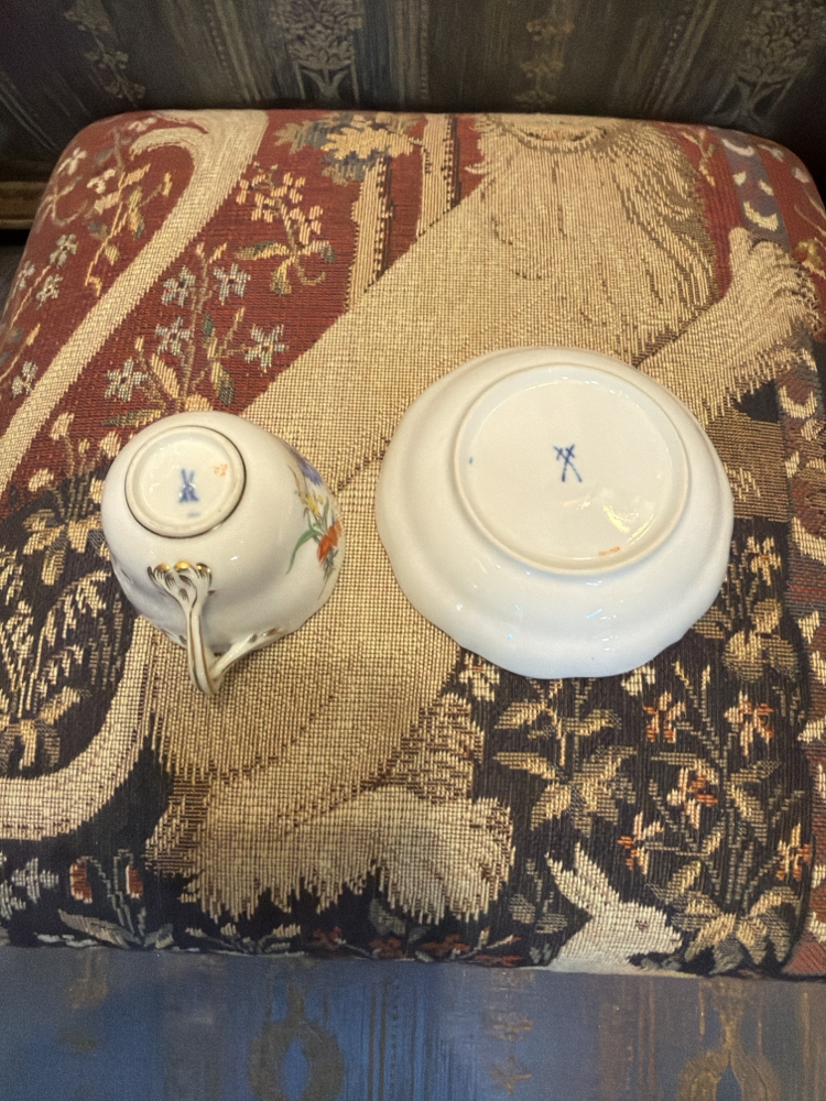 Meissen damgalı fincan