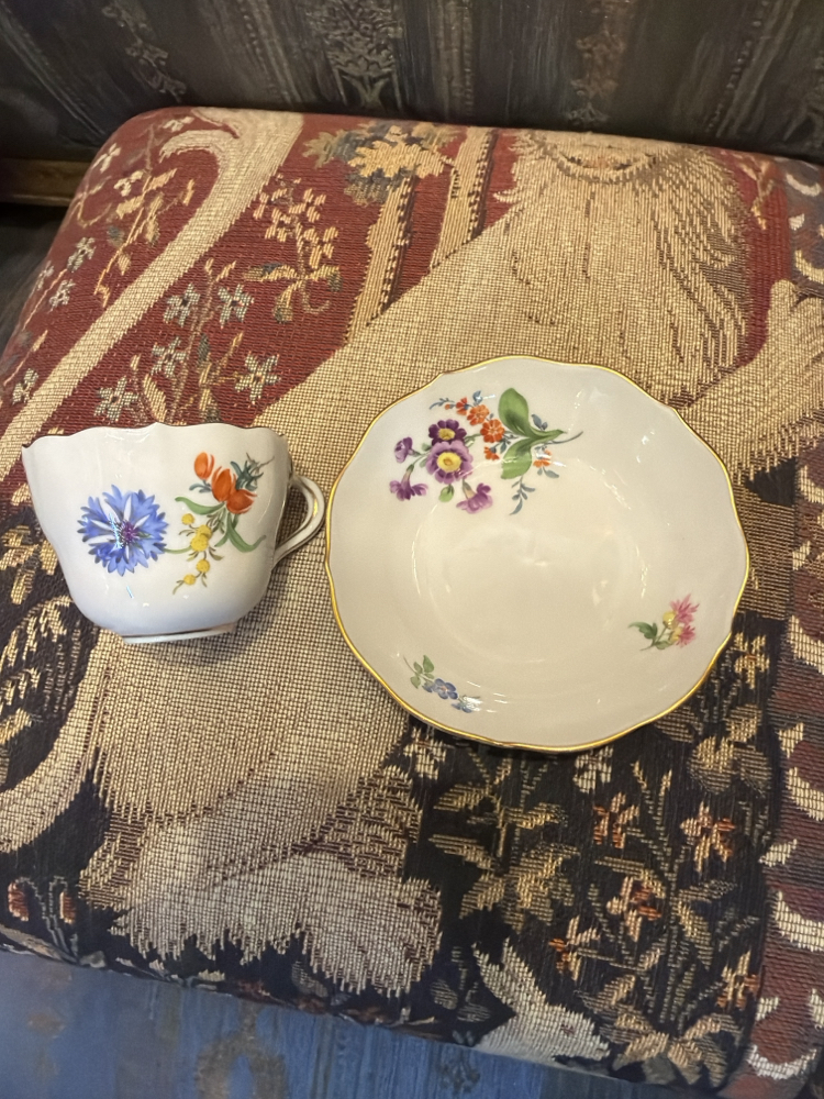 Meissen damgalı fincan