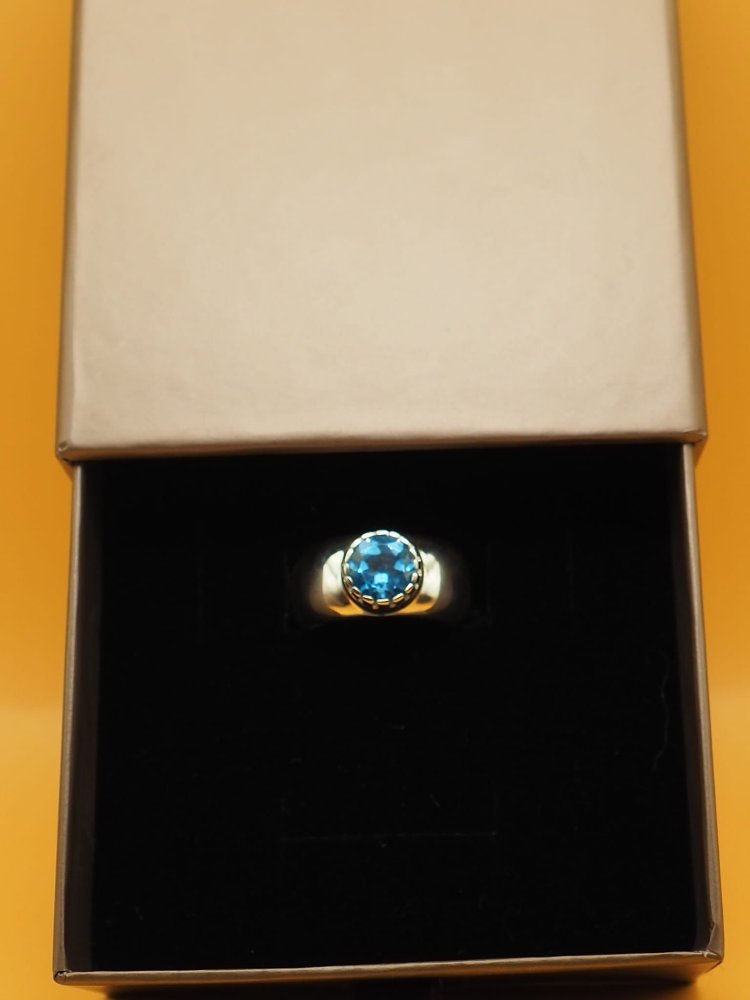 Antique Silver Queen