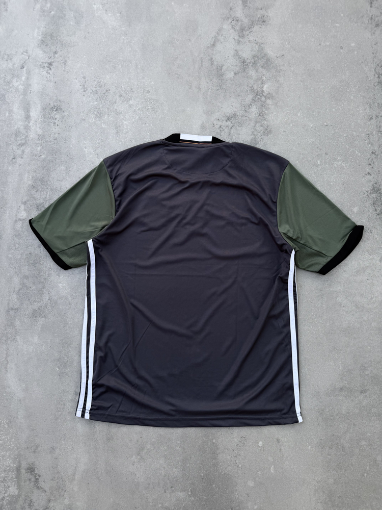 Vintage Adidas Almanya 2016 17 forma