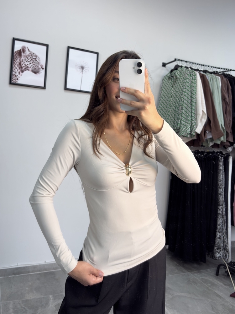 V Yaka Gold Aksesuarlı Taş Body
