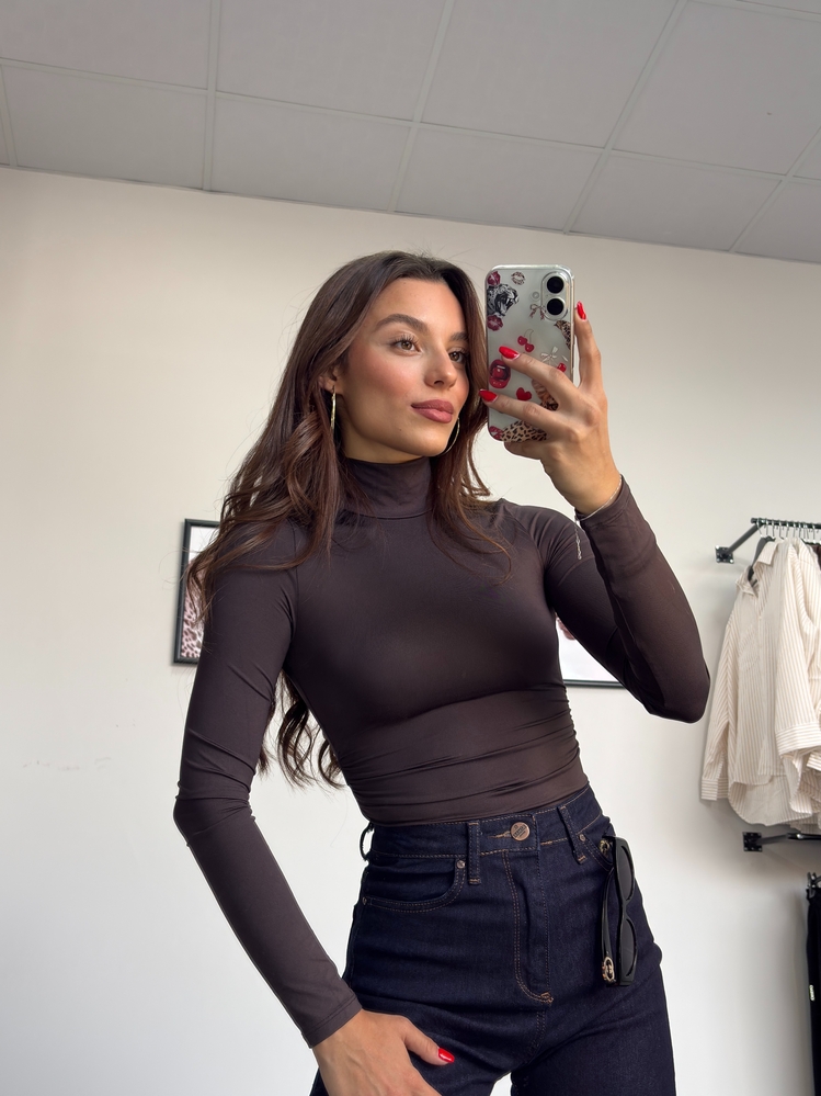 Yanı Büzgülü Kahverengi Boğazlı Bodysuit