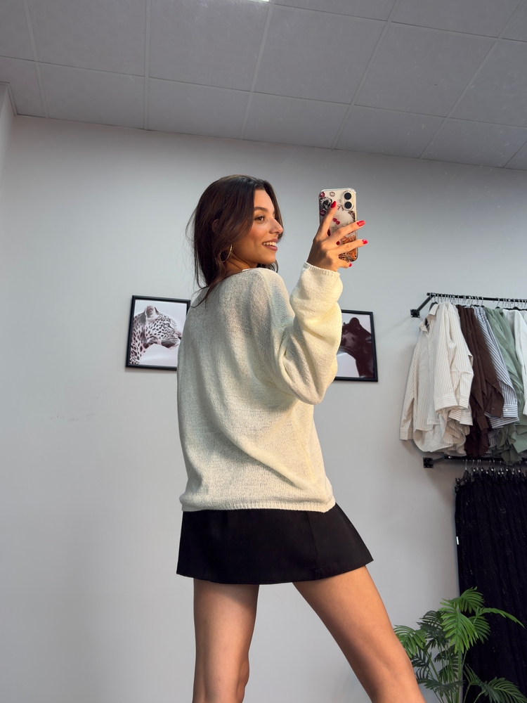 Krem Salaş Örme Kazak