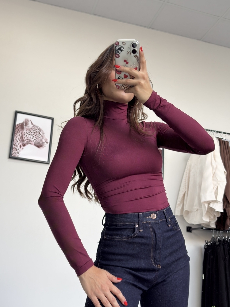 Yanı Büzgülü Bordo Boğazlı Bodysuit