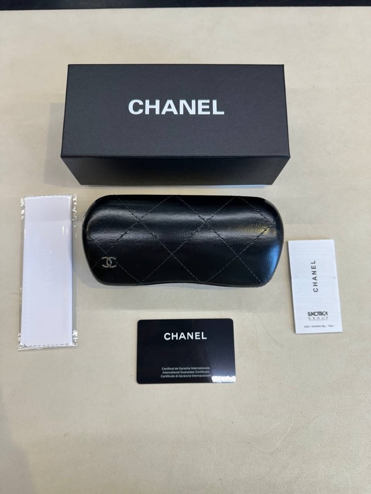Chanel gözlük kutusu