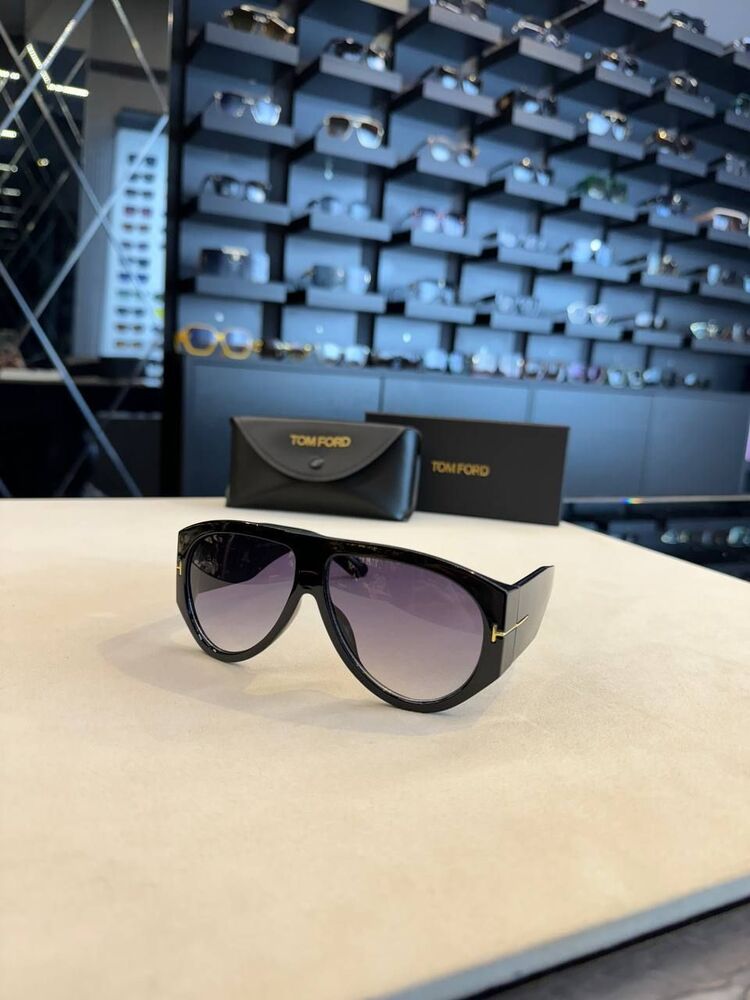 Tom ford siyah polarize güneş gözlüğü 