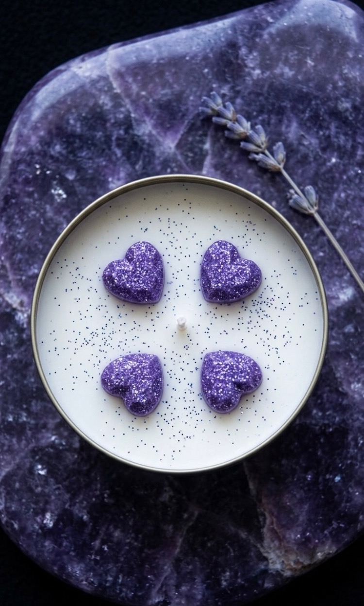 Cosmic Hearts Nazar Boncuklu Teneke Kutu Soya Mum 
