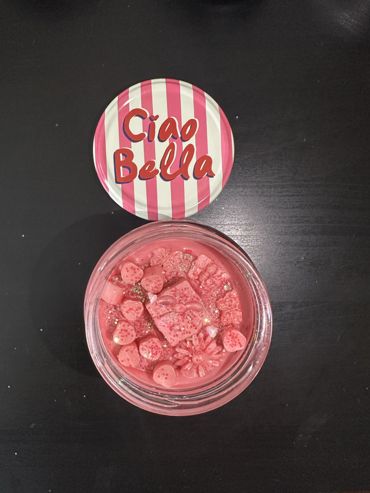 Pink Velvet Soya Mum