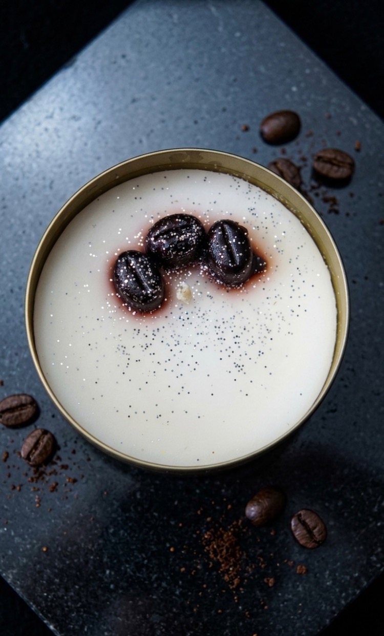 Spiced Mocha Nazar Boncuklu Teneke Kutu Soya Mum