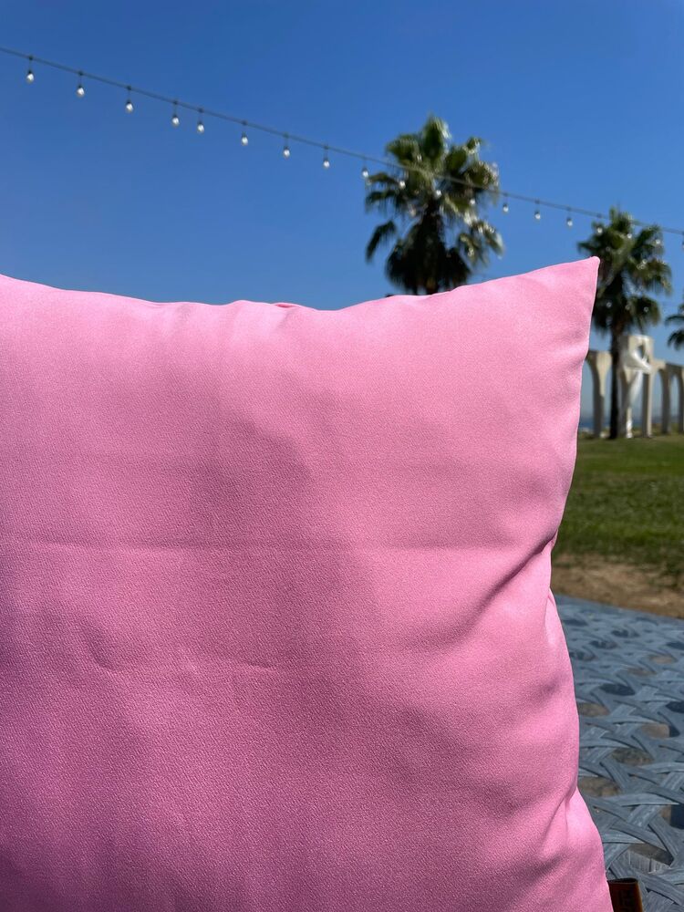 Sunset Pink 50X50 Kırlent Kılıfı – Düz Renk, Modern Dekoratif Yastık Kılıfı