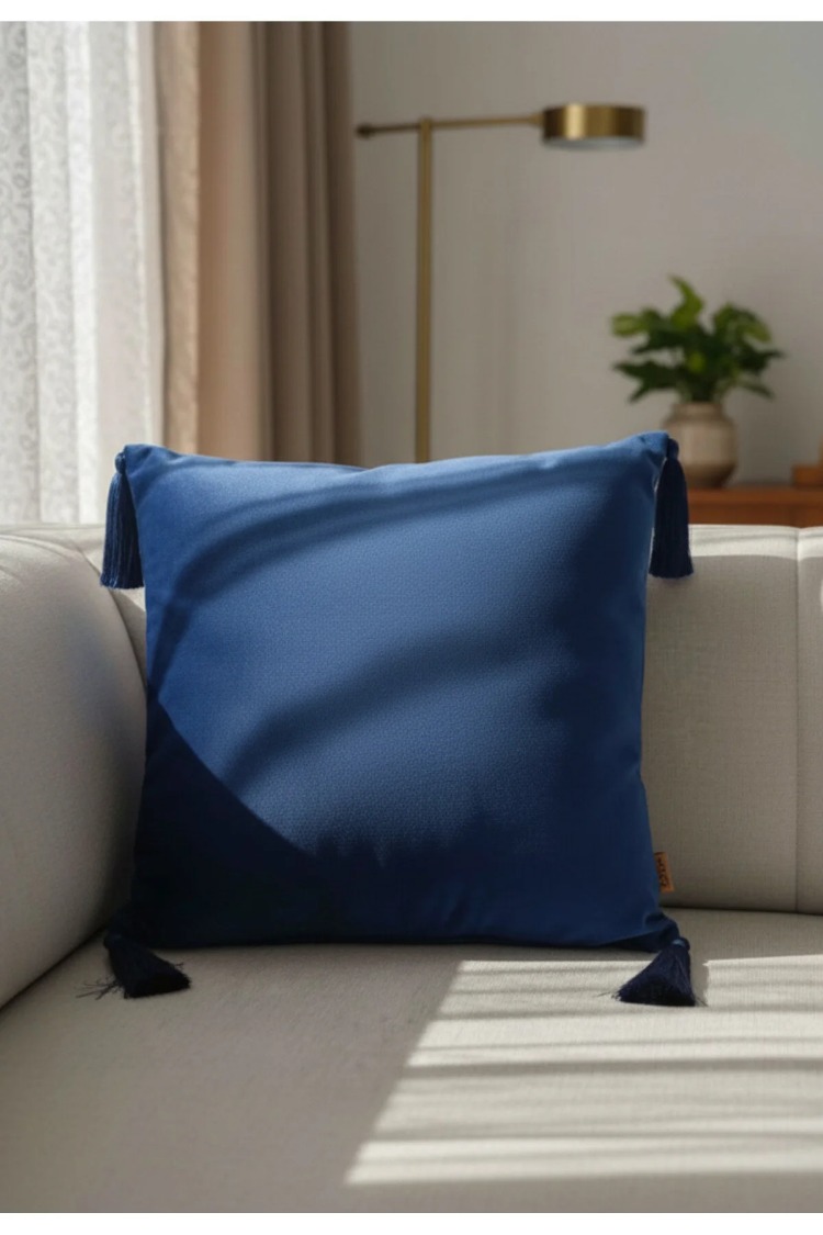 Velvet Nocturne 45x45 Kırlent Kılıfı