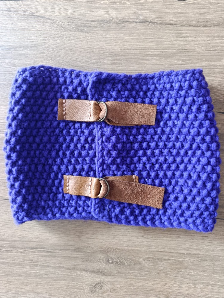El Örgüsü Unisex Batik Boyunluk – Mor–Taba Deri Detaylı