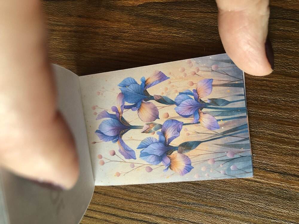 Earth Laughs İn Flowers Sticker Kitapçığı