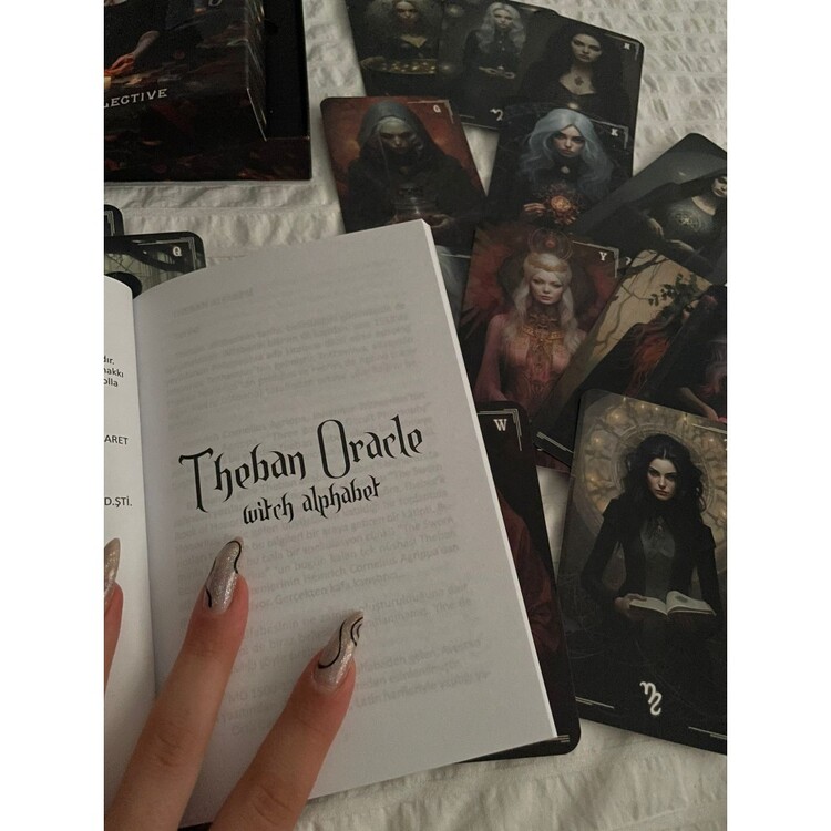 Theban Oracle Kitabı ve Kehanet Kartları Tarot