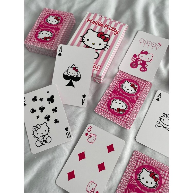 Hello Kitty İskambil Kağıdı