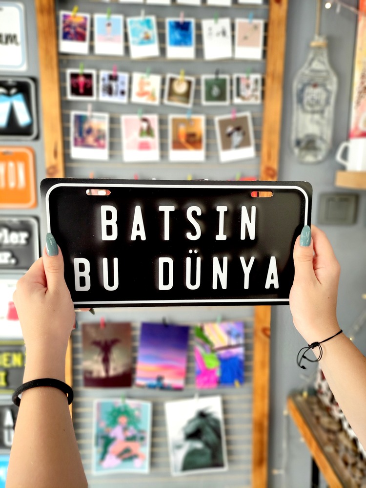 Batsın Bu Dünya Metal Plakla