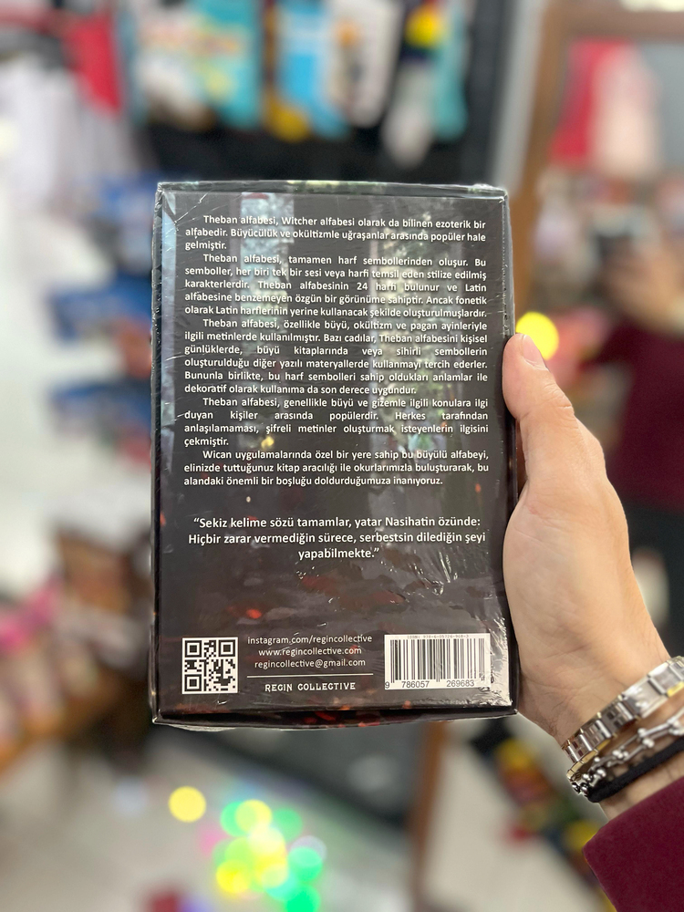 Theban Oracle Kitabı ve Kehanet Kartları Tarot