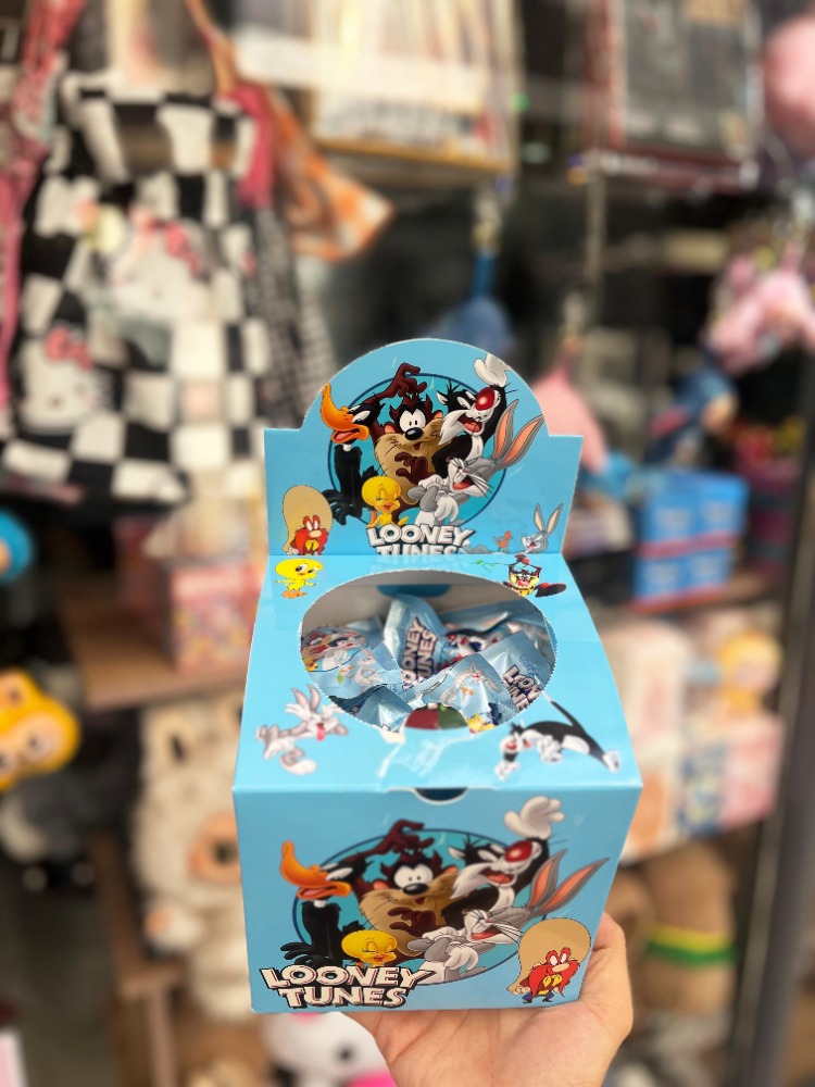 Looney Tunes Sürpriz Figür (1 ad.)