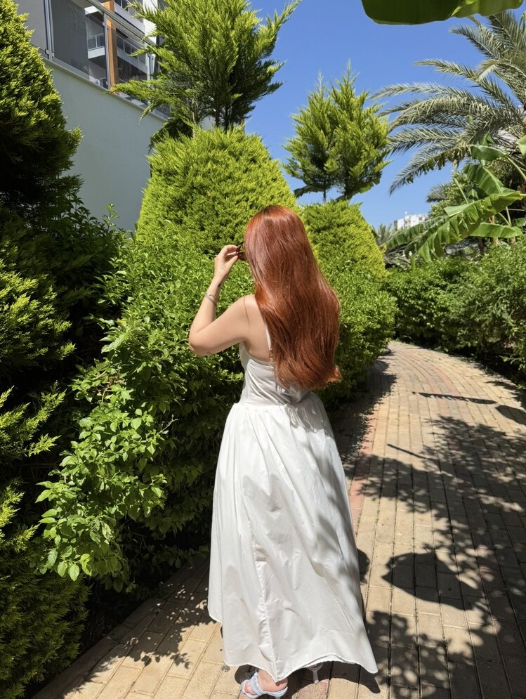 Beyaz elbise