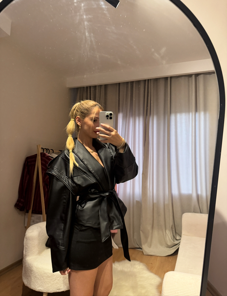 Deri kuşaklı oversize ceket 