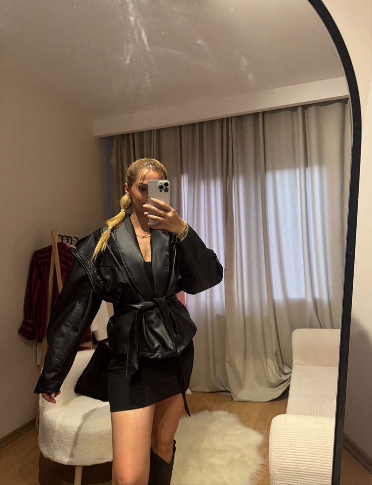 Deri kuşaklı oversize ceket 