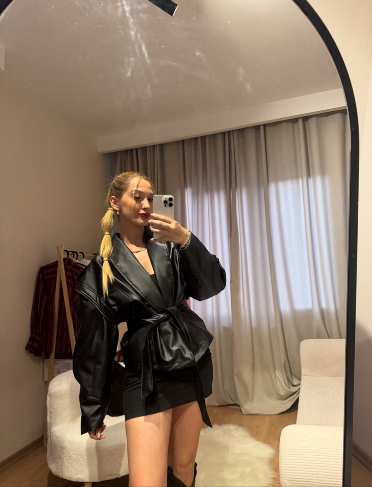 Deri kuşaklı oversize ceket 