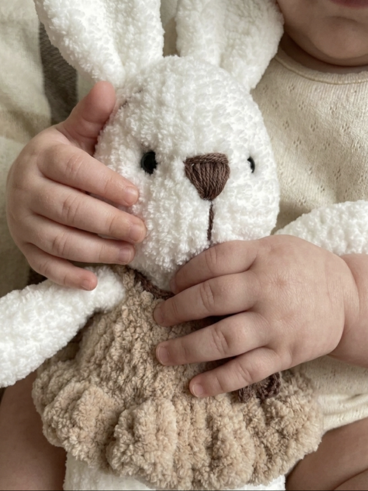 Amigurumi pofuduk uyku arkadaşı tavşan
