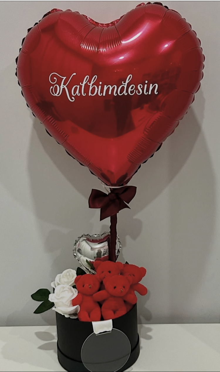 Çubuklu kalp balon