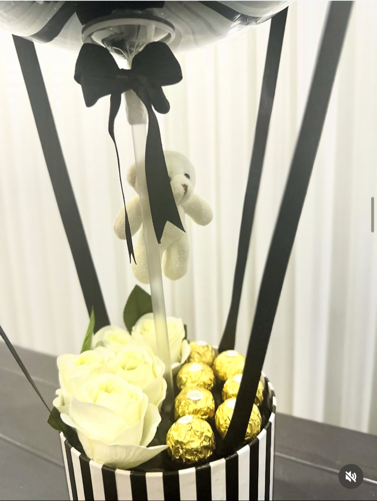 Ferrero ve gülün muhteşem uyumu