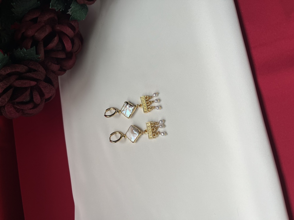 Three Falling Kisses Earrings