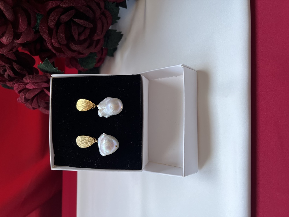 3A+ Fireball Baroque Earrings