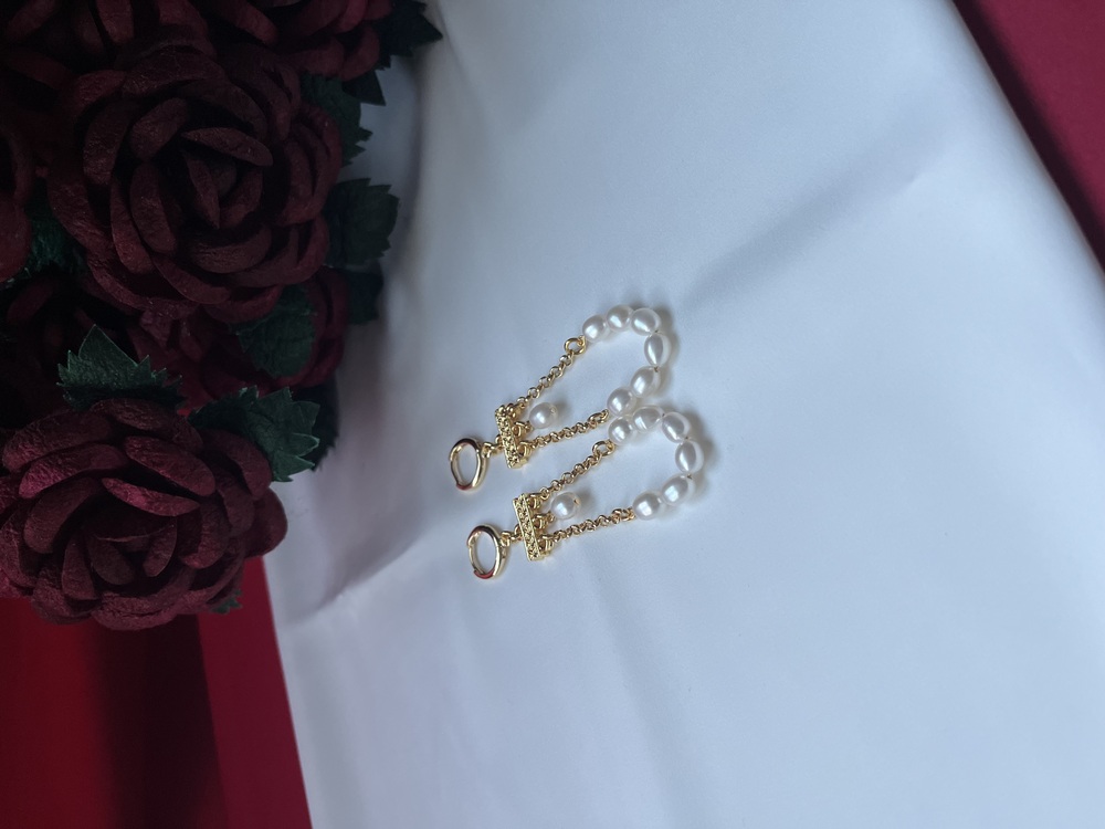 A Kiss In The Air Earrings