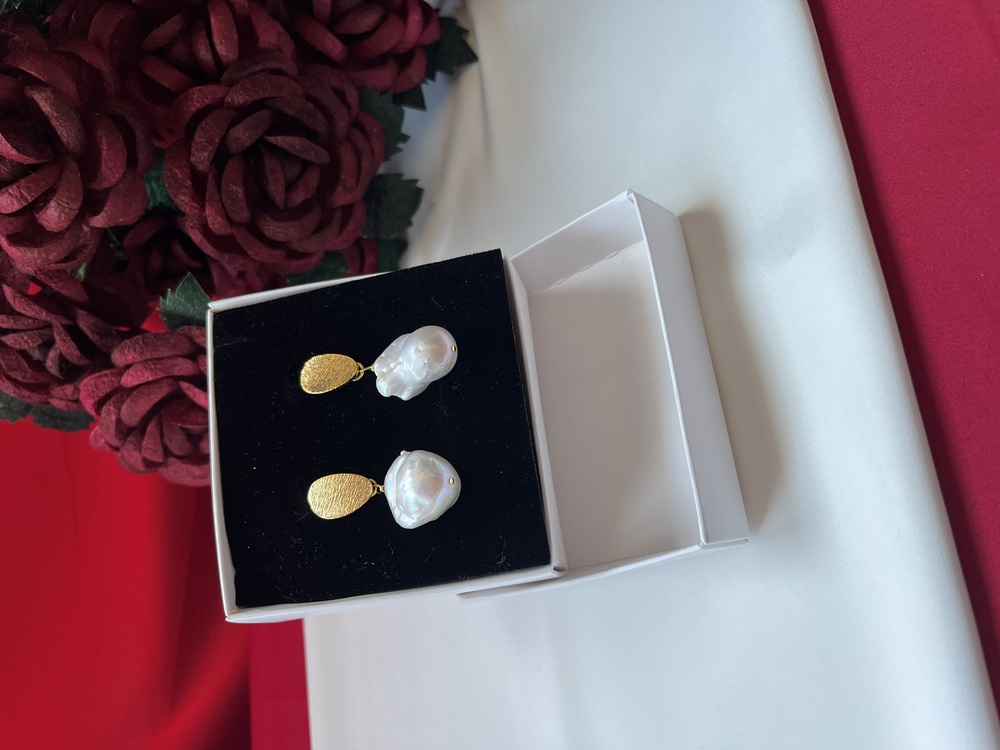 3A+ Fireball Baroque Earrings
