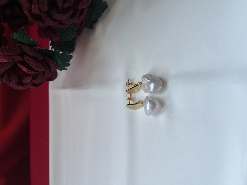 3A+ Fireball Baroque Earrings