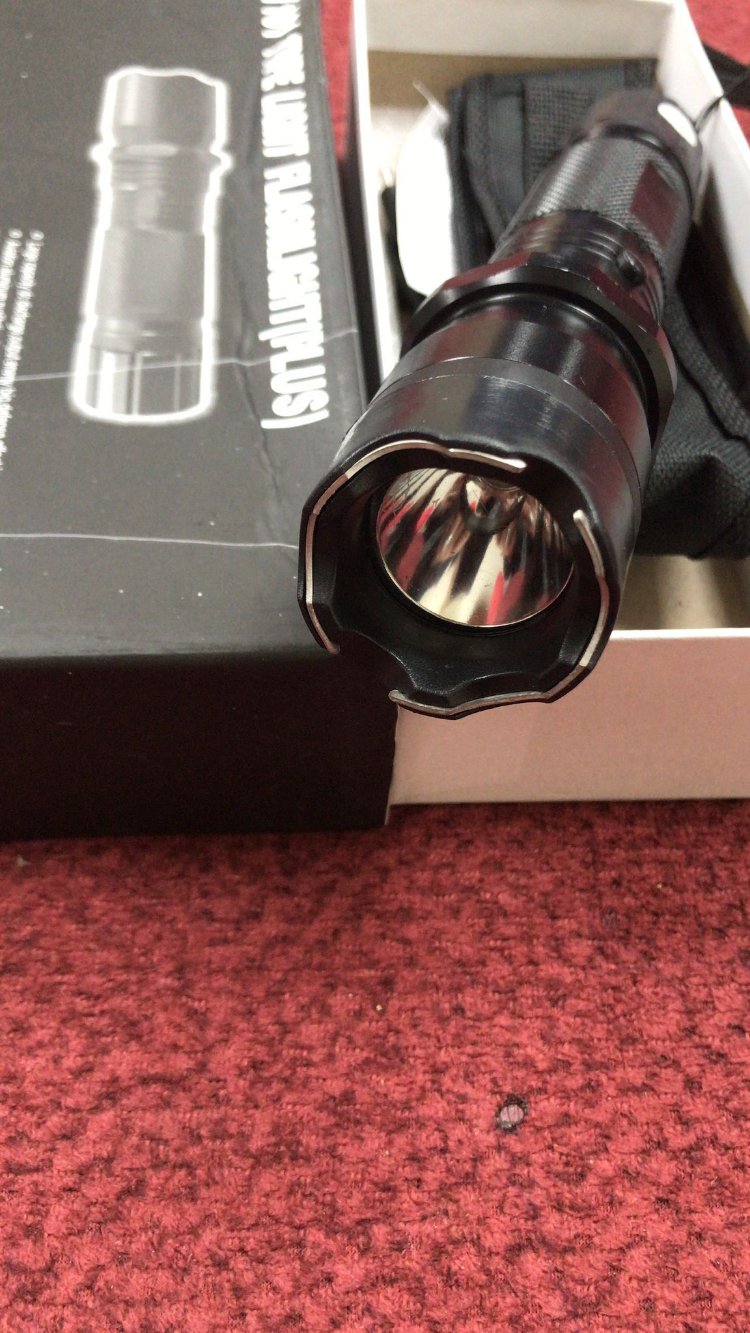 ELEKTROŞOK CİHAZI LED FENERLİ