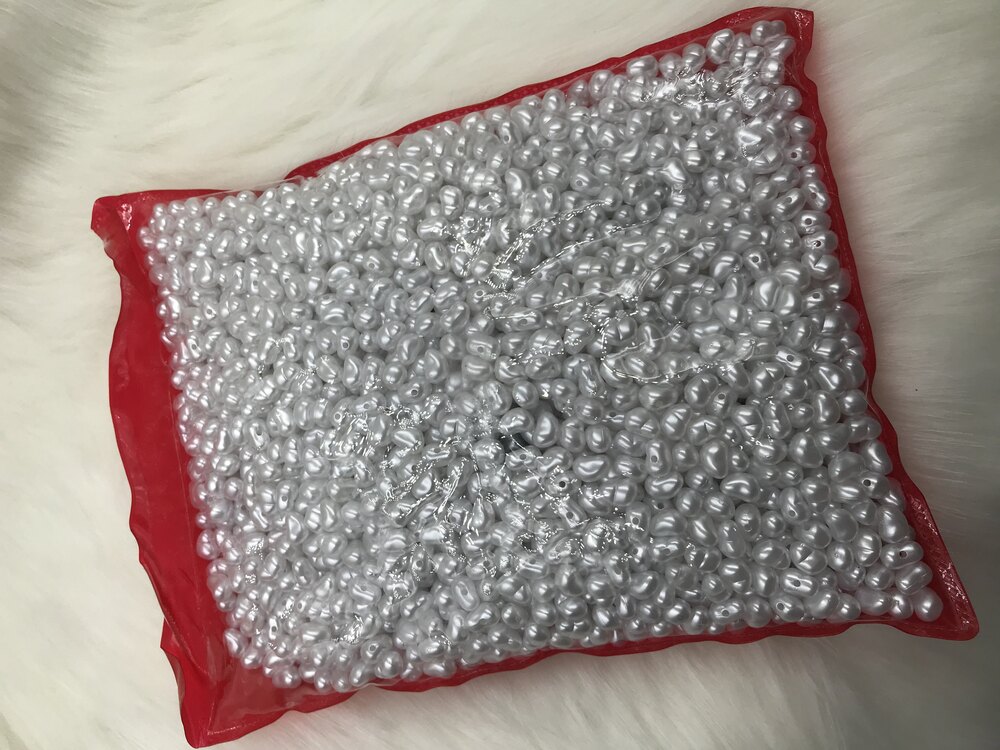 Şekilsiz Formsuz Plastik Yamuk İnci Beyaz Renk 6x9 mm 500 Gr