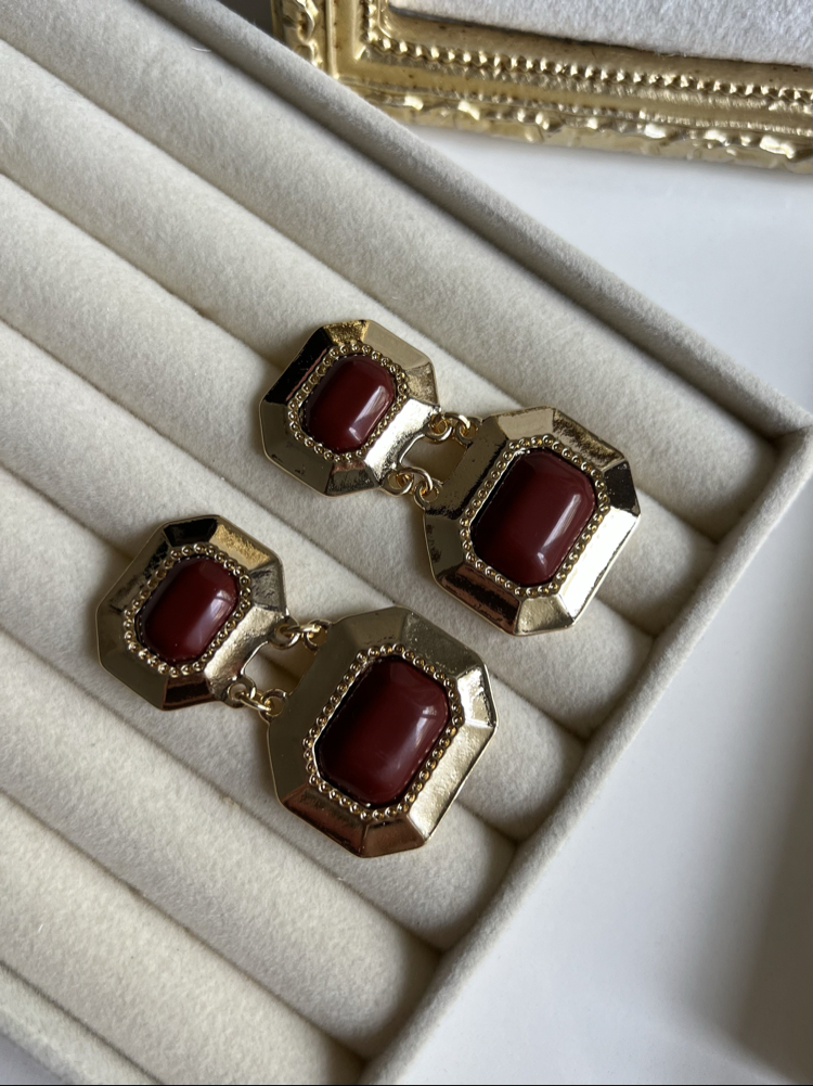 Gold Bordo Detaylı Vintage Küpe