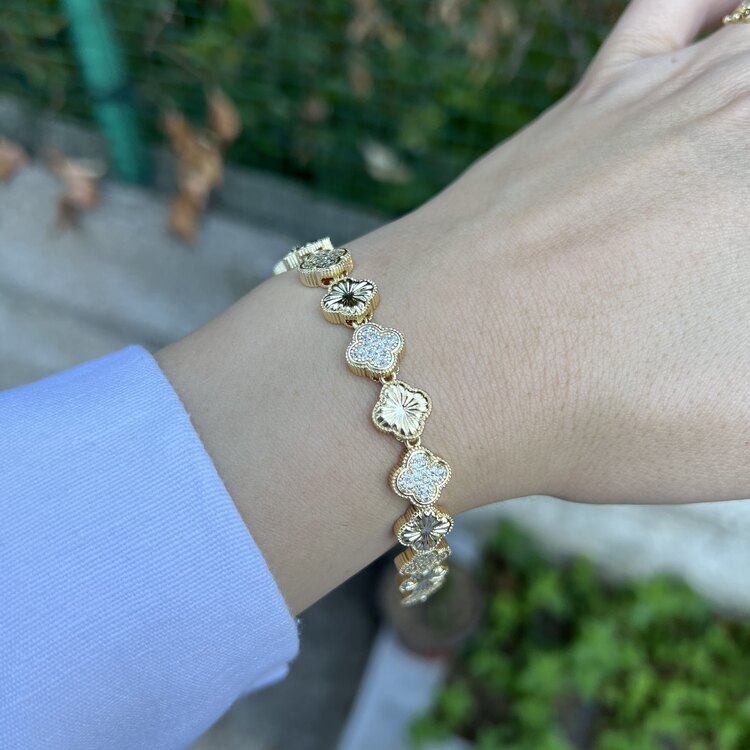 Gold Yonca Model Bileklik