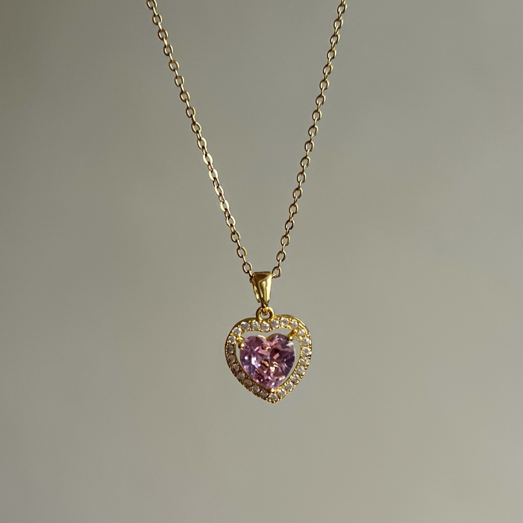 Gold Pembe Taşlı Kalpli Kolye