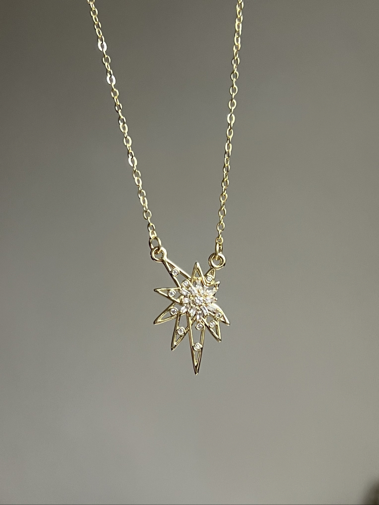 Gold Taşlı Yıldız Kolye