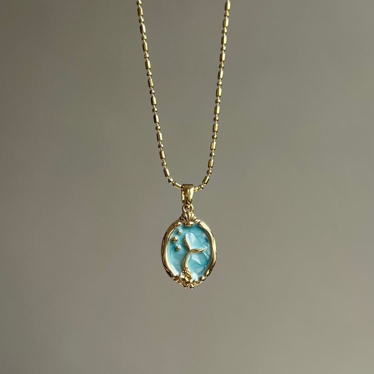 Gold Mavi Detaylı Kolye