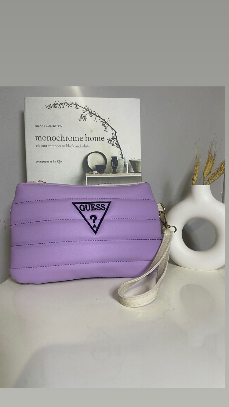 Lila Guess Model Mini Omuz Çantası (200₺)