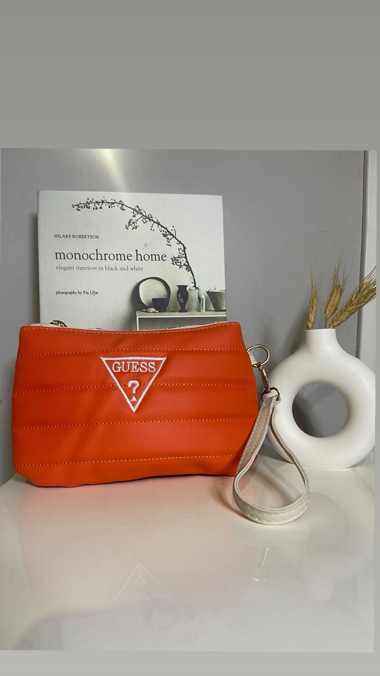 Turuncu Guess Model Mini El & Kol Çantası (200₺)