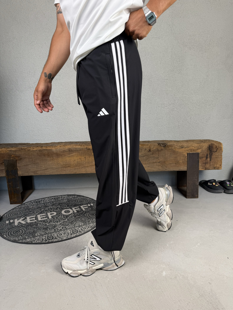 Adidas Essentials Oversized Pants Black/White
