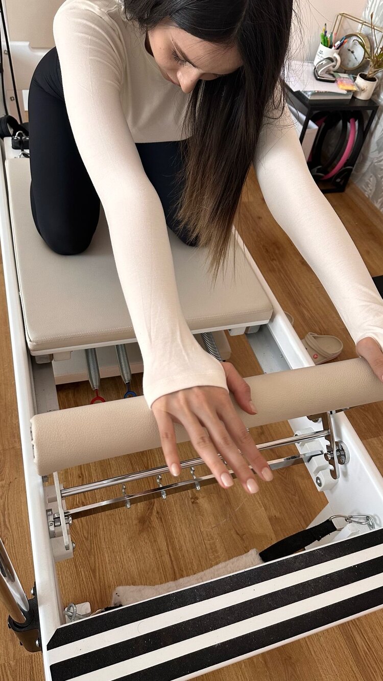Ekru, parmak geçmeli body
