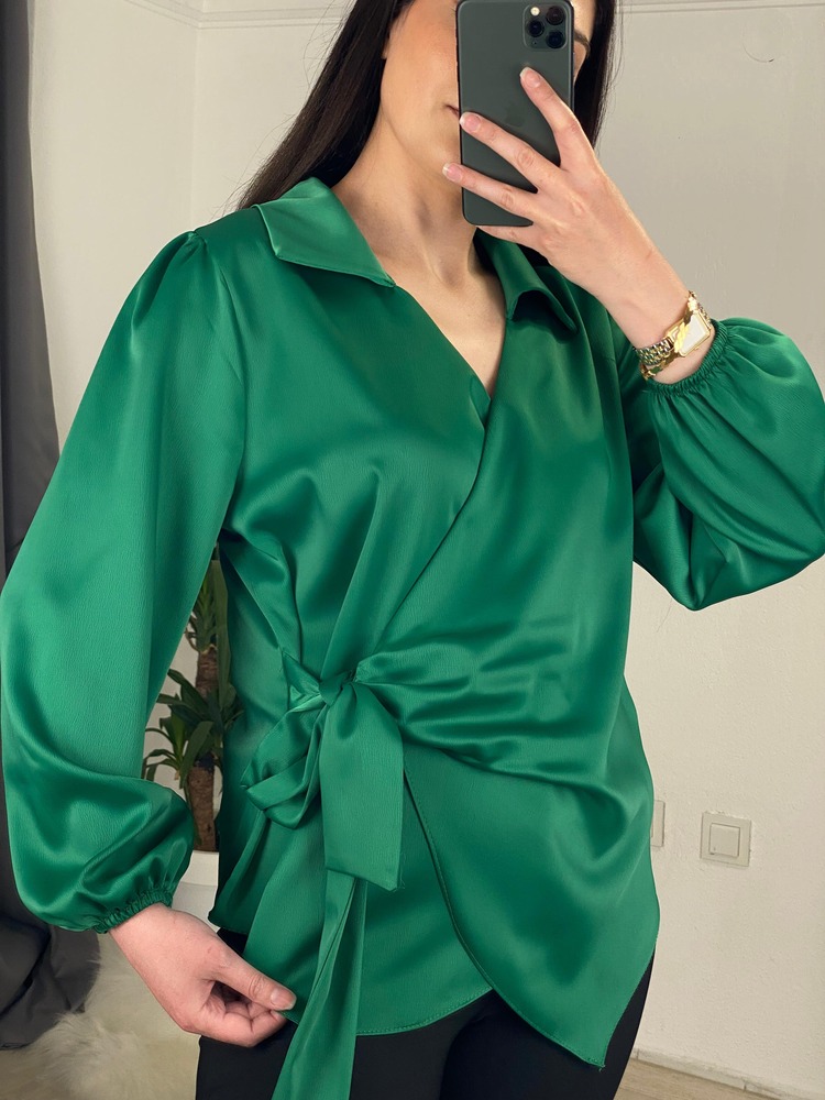 marka model yandan bağlamalı bluz (zümrüt)